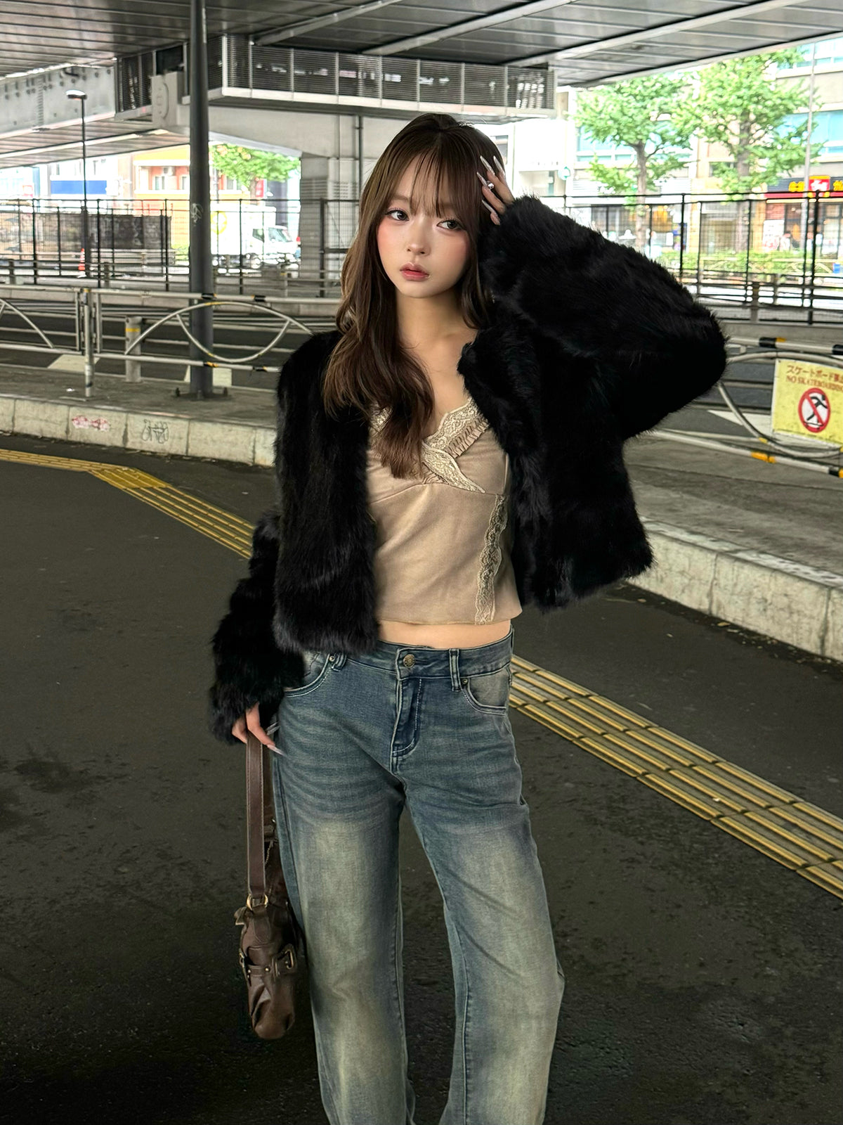 洗水半喇叭牛仔裤