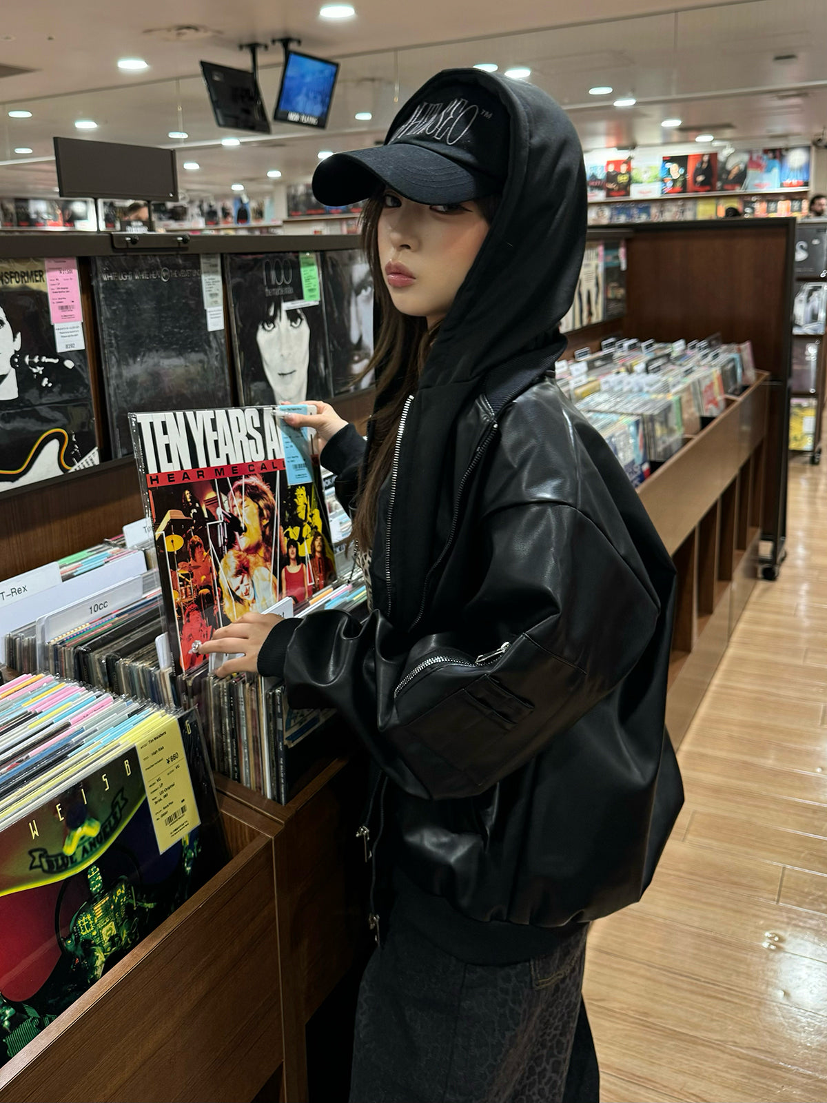 フーディージップレザータッチジャケット – ANDOR ONLINE