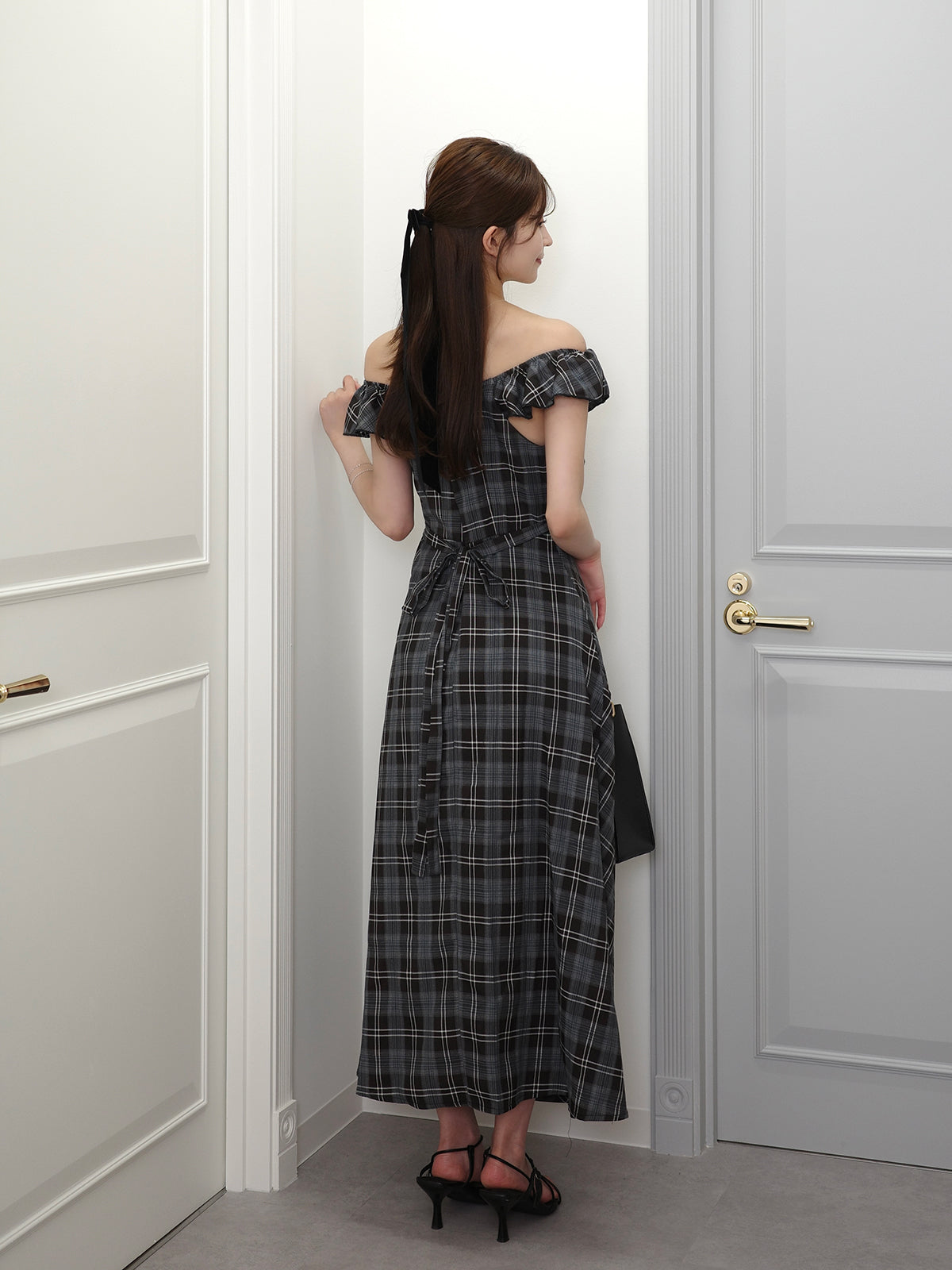 フリルカラーチェックロングワンピース