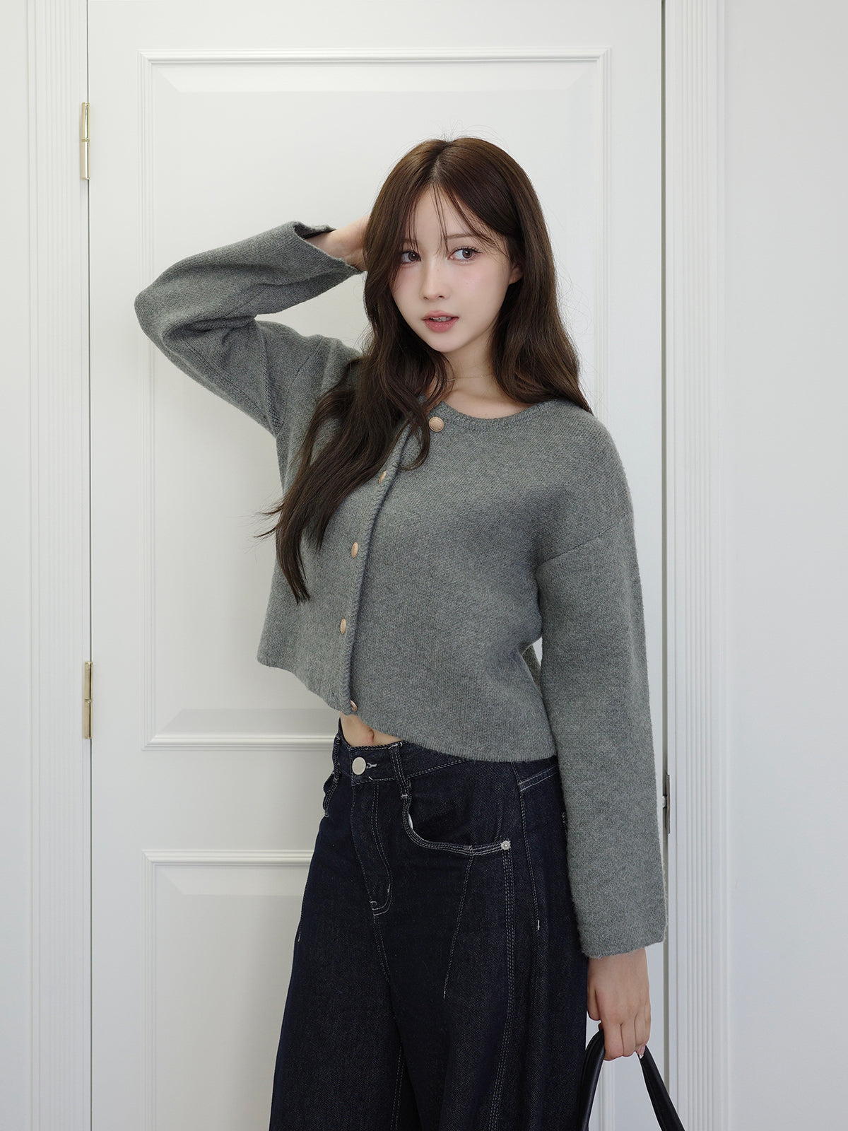 ラウンドネックボタンカーディガン