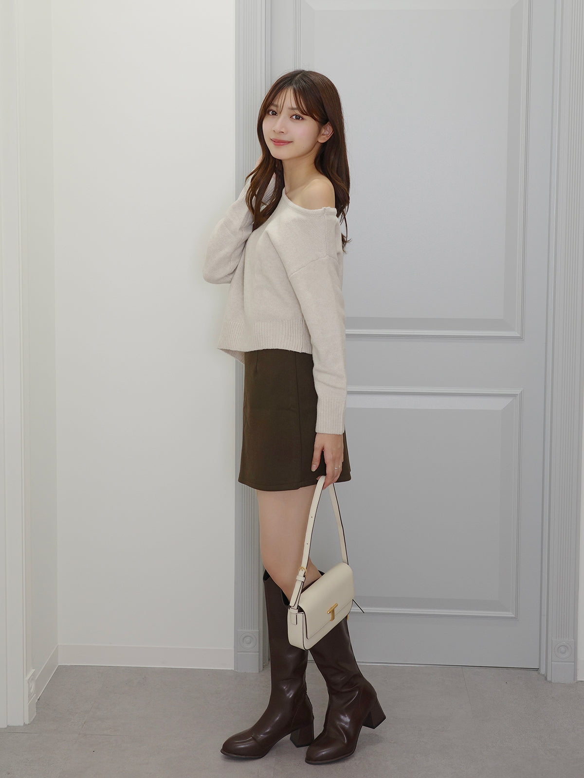 不对称设计单肩针织衫