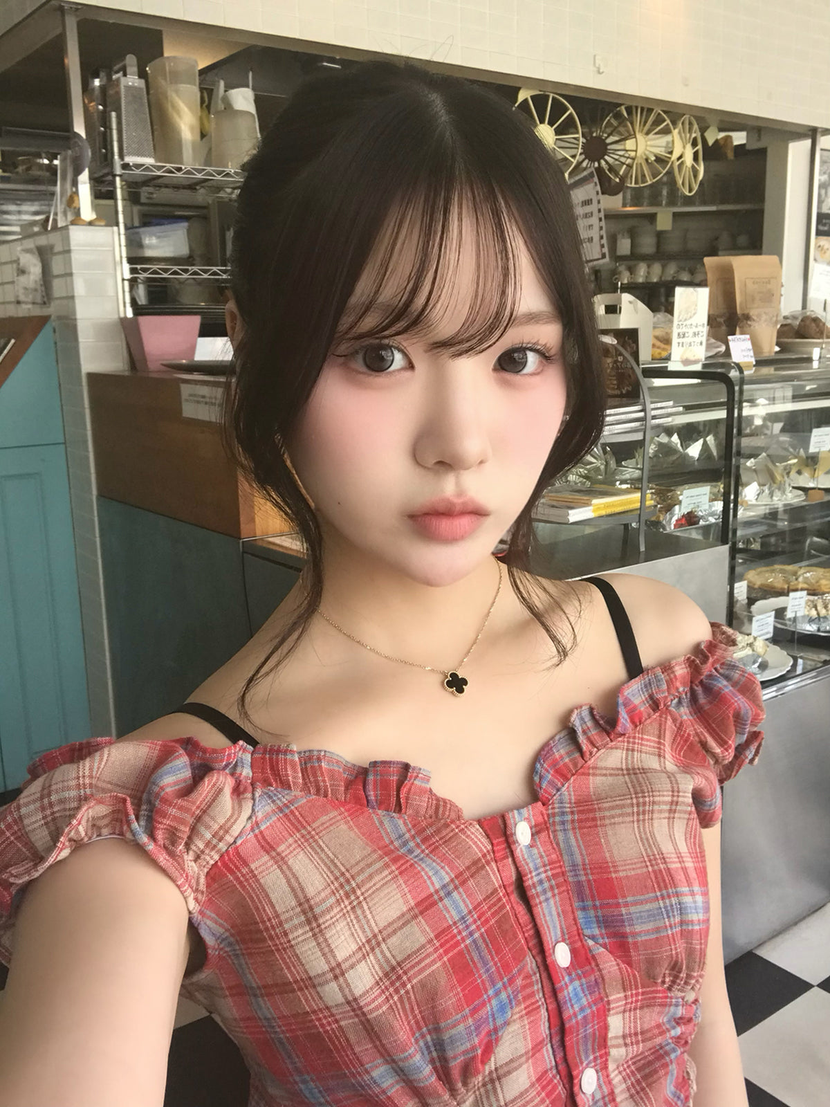 더블 셔링 프릴 블라우스