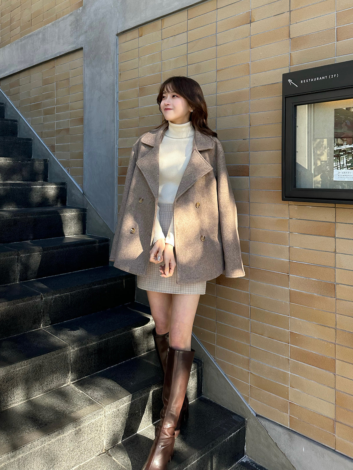 Double-breasted short coat