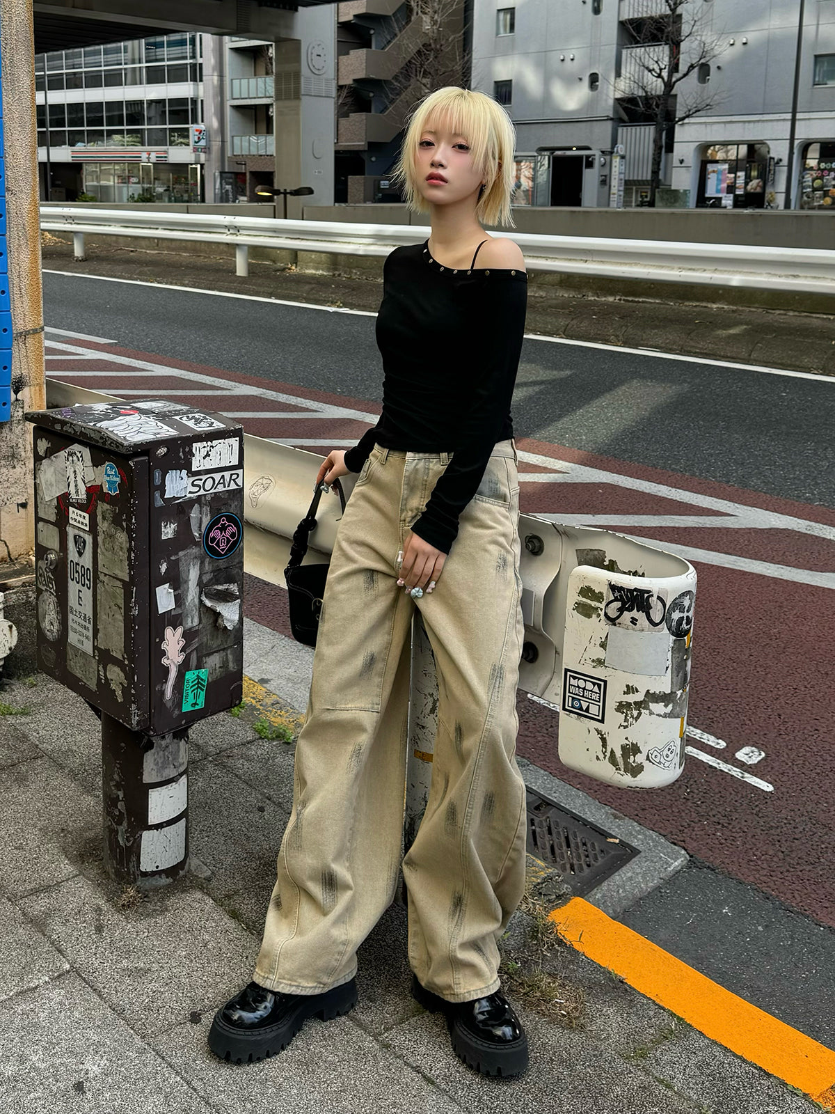 スタッズギャザーワンショルカットソー