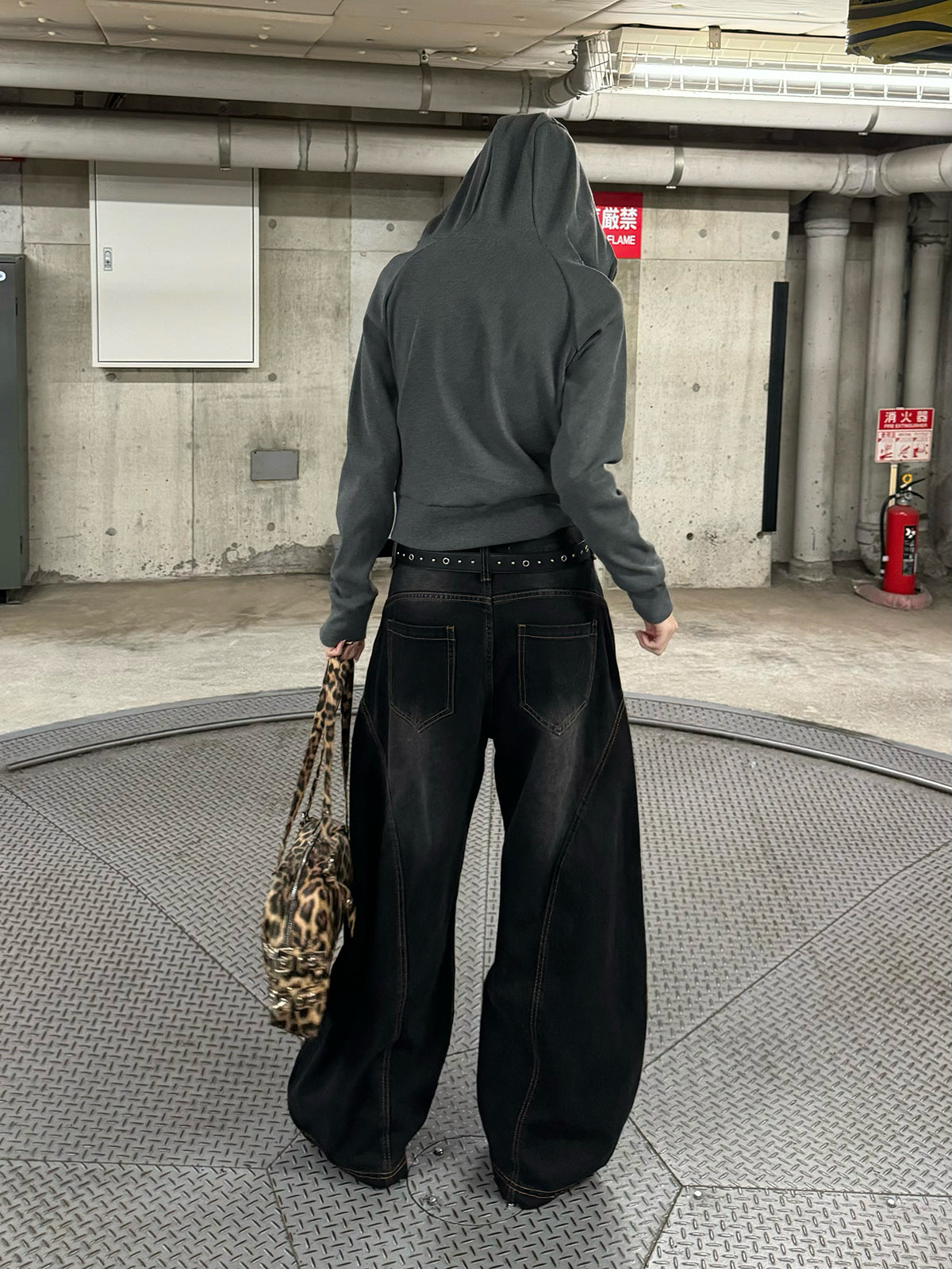 スタッズダブルジップリブパーカー