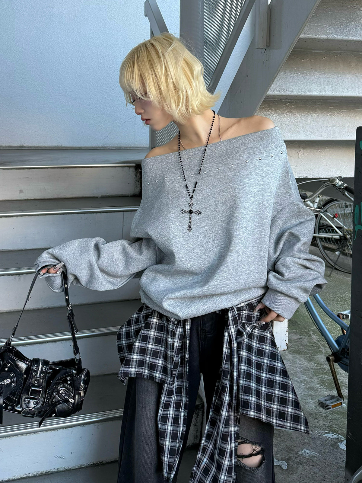todayful  オフショルスウェット TODAYFUL（トゥデイフル）の「ブラッシュオフショルダースエット