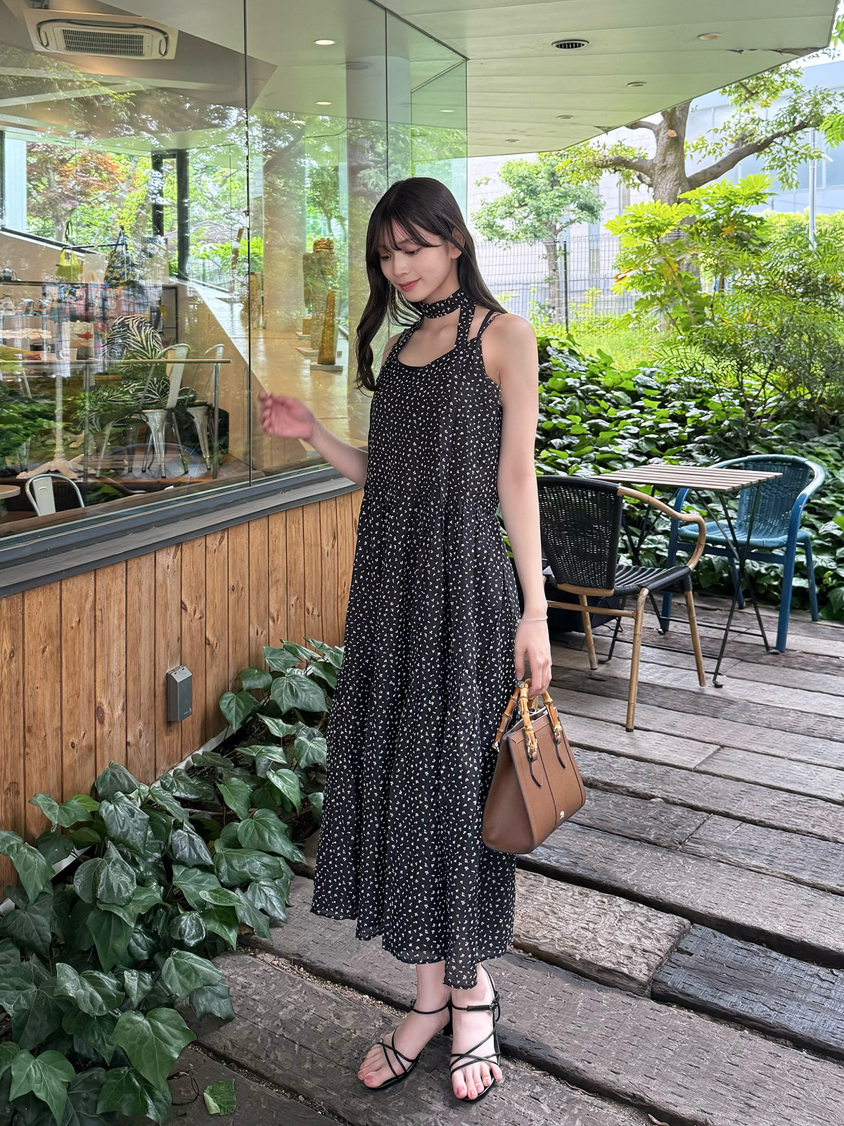 リボンタイフラワーティアードキャミワンピース