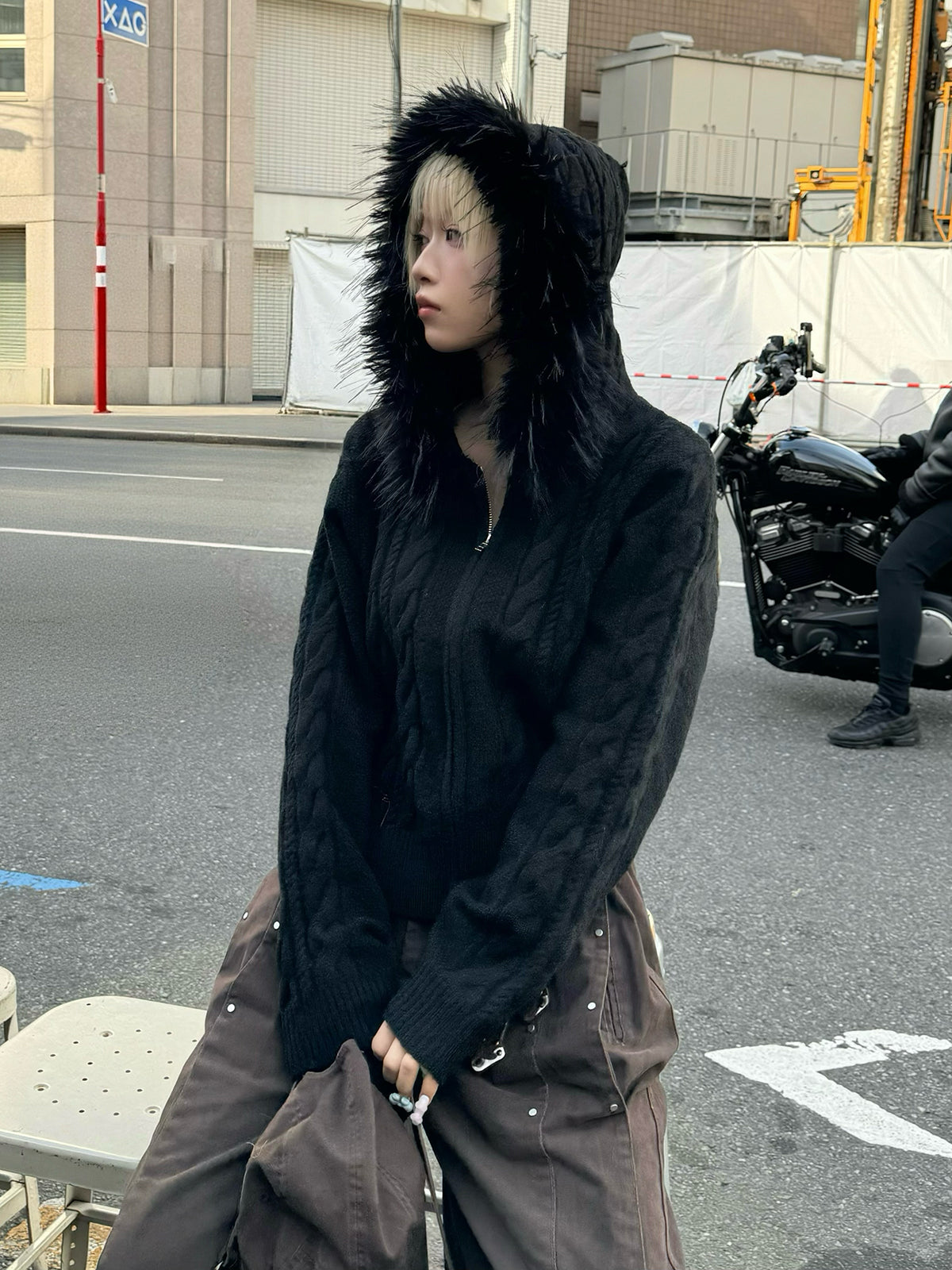 扭纹针织毛绒触感连帽卫衣