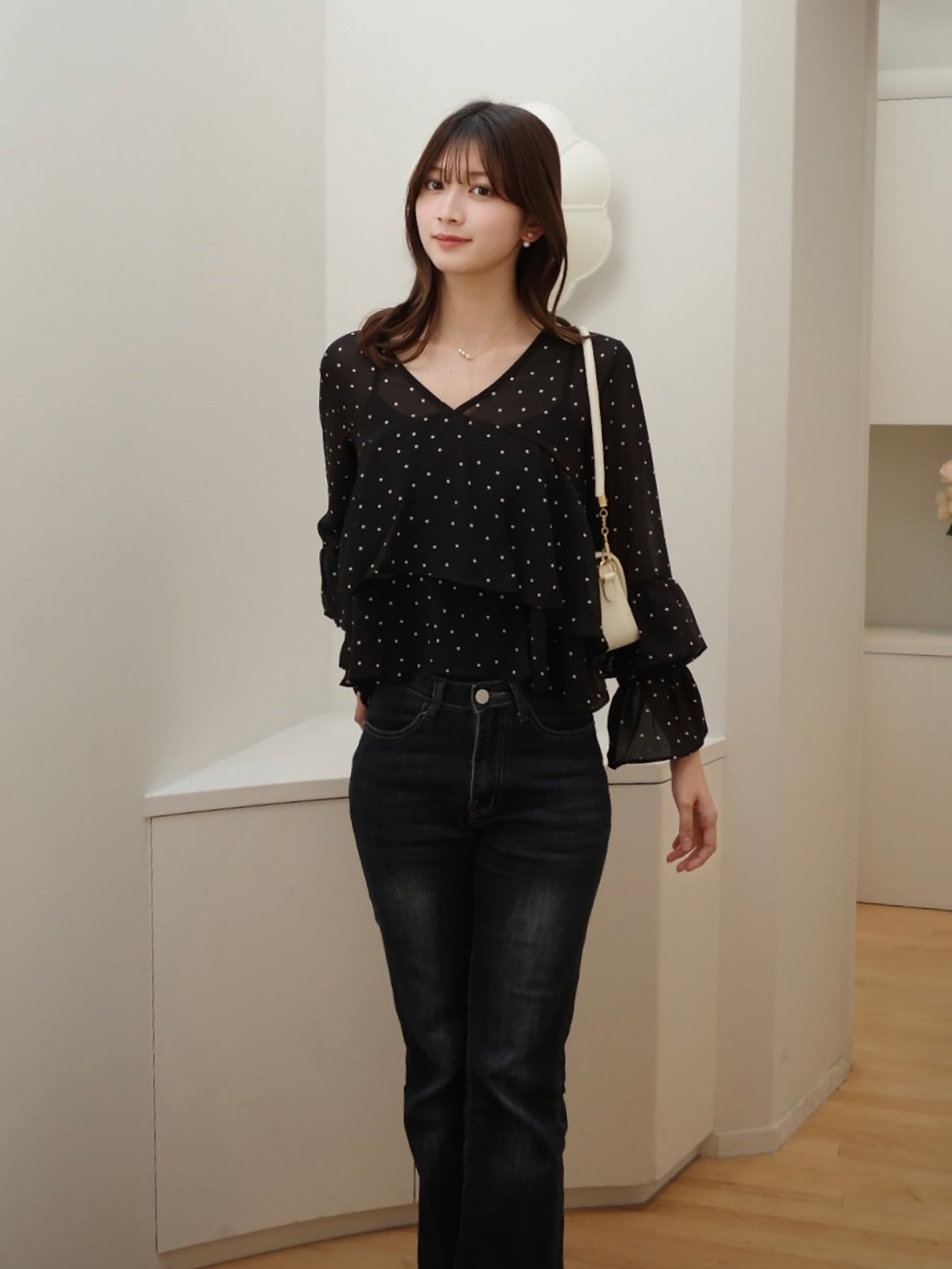 シアーフリルドットブラウス