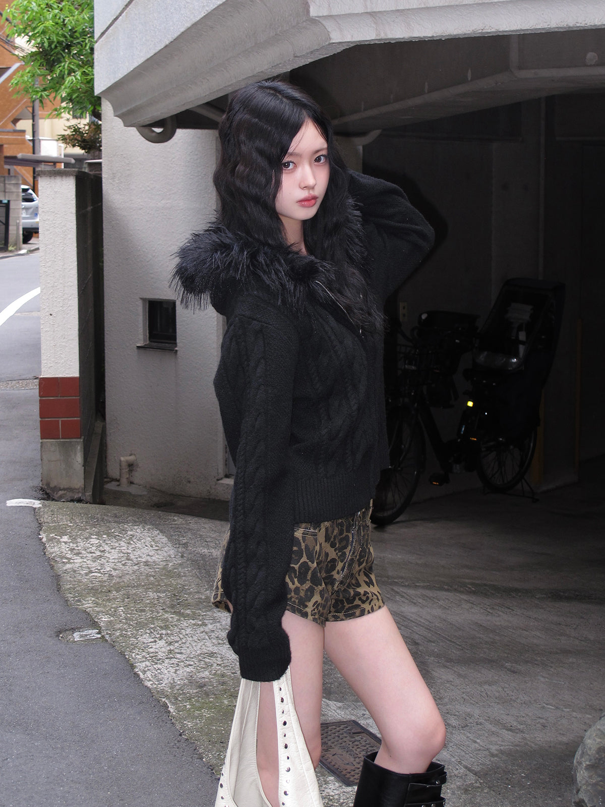 ツイストニットファータッチフーディーパーカー