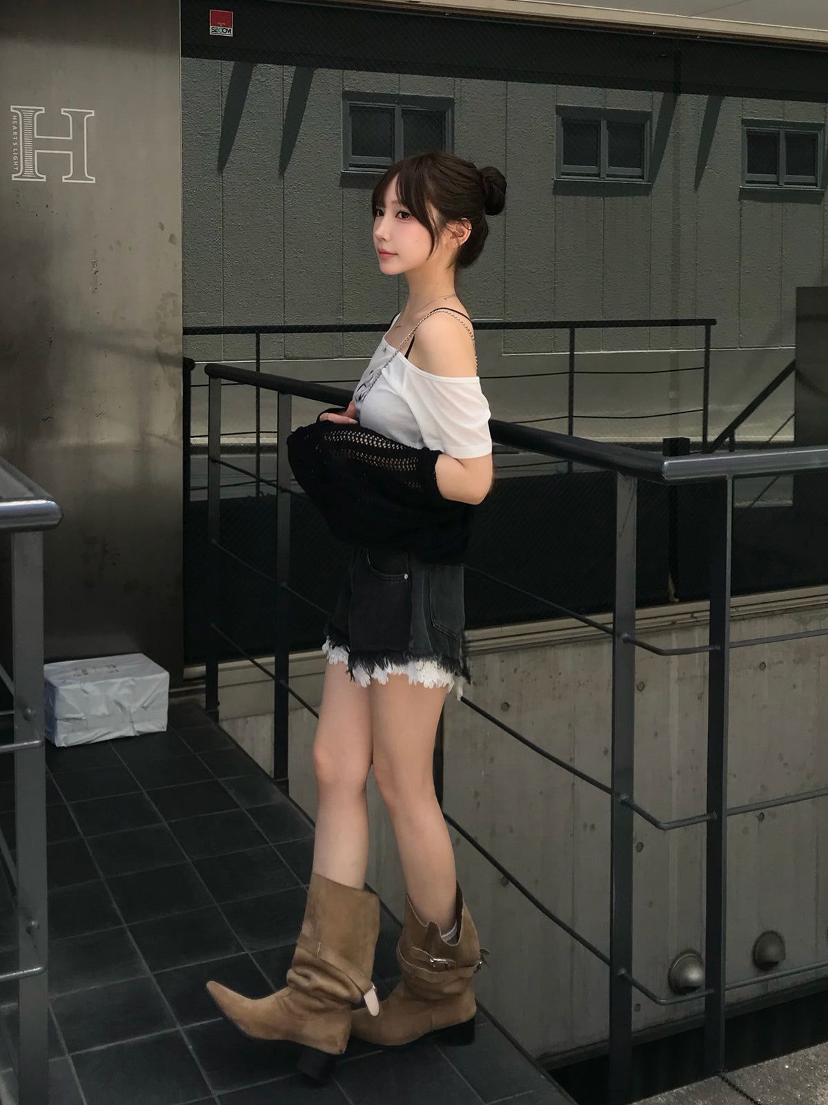 ルーズメッシュクロップドボレロ