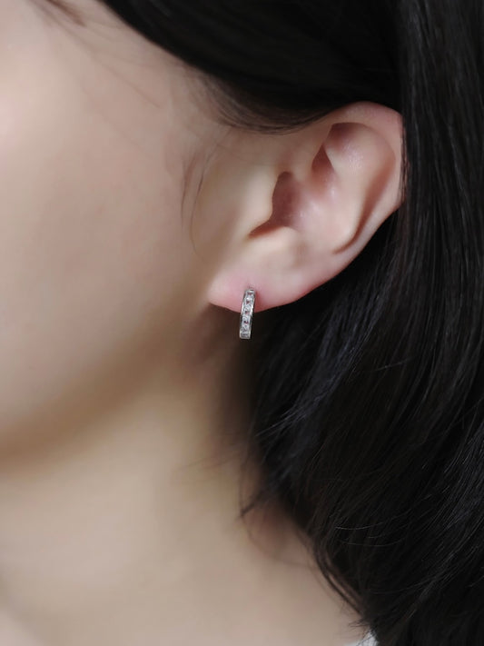 スクエアグロウワンタッチピアス