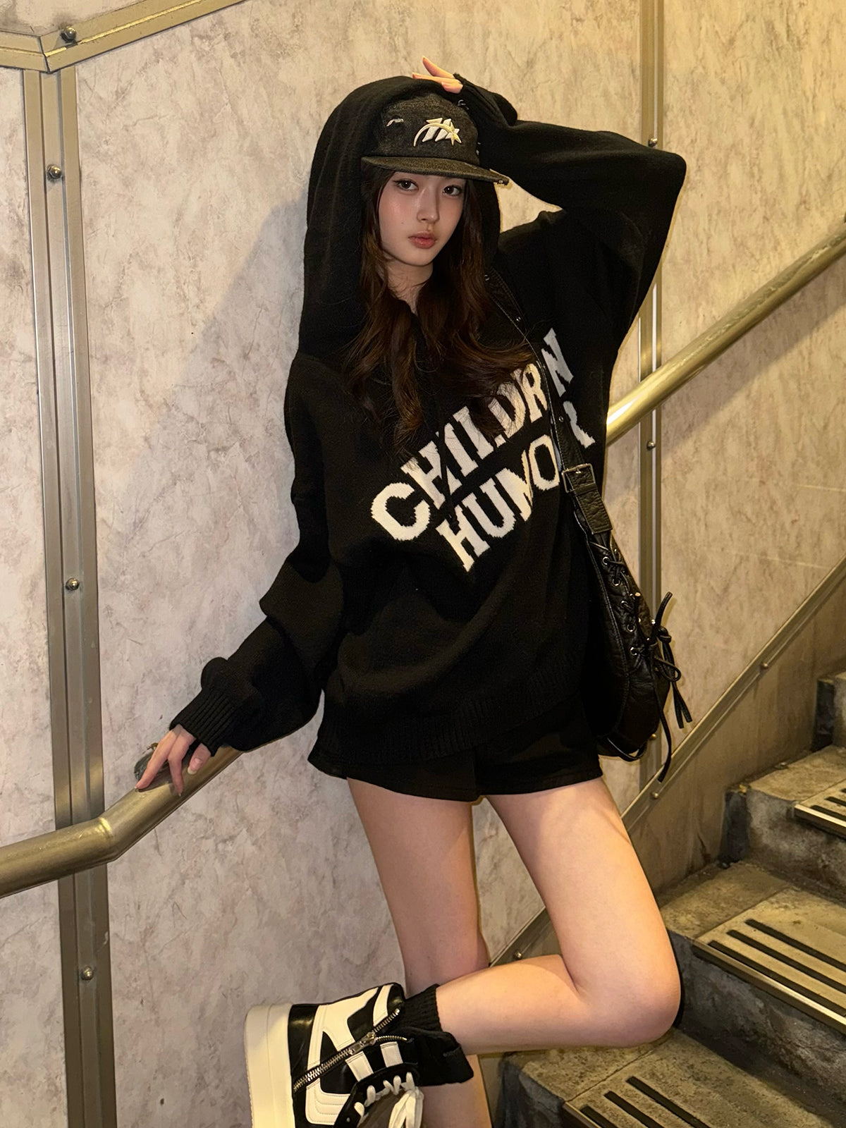 字母标志连帽针织衫