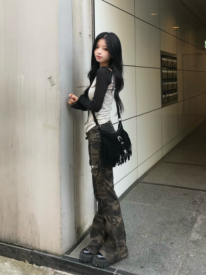 迷彩喇叭牛仔裤