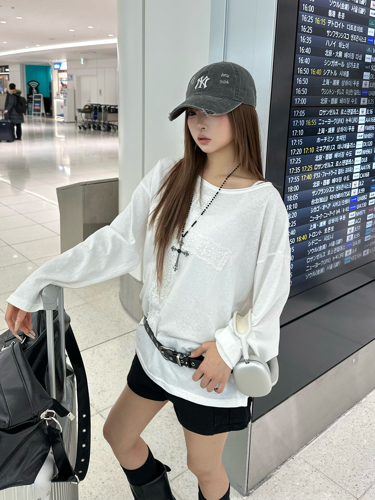 蕾丝十字长袖T恤