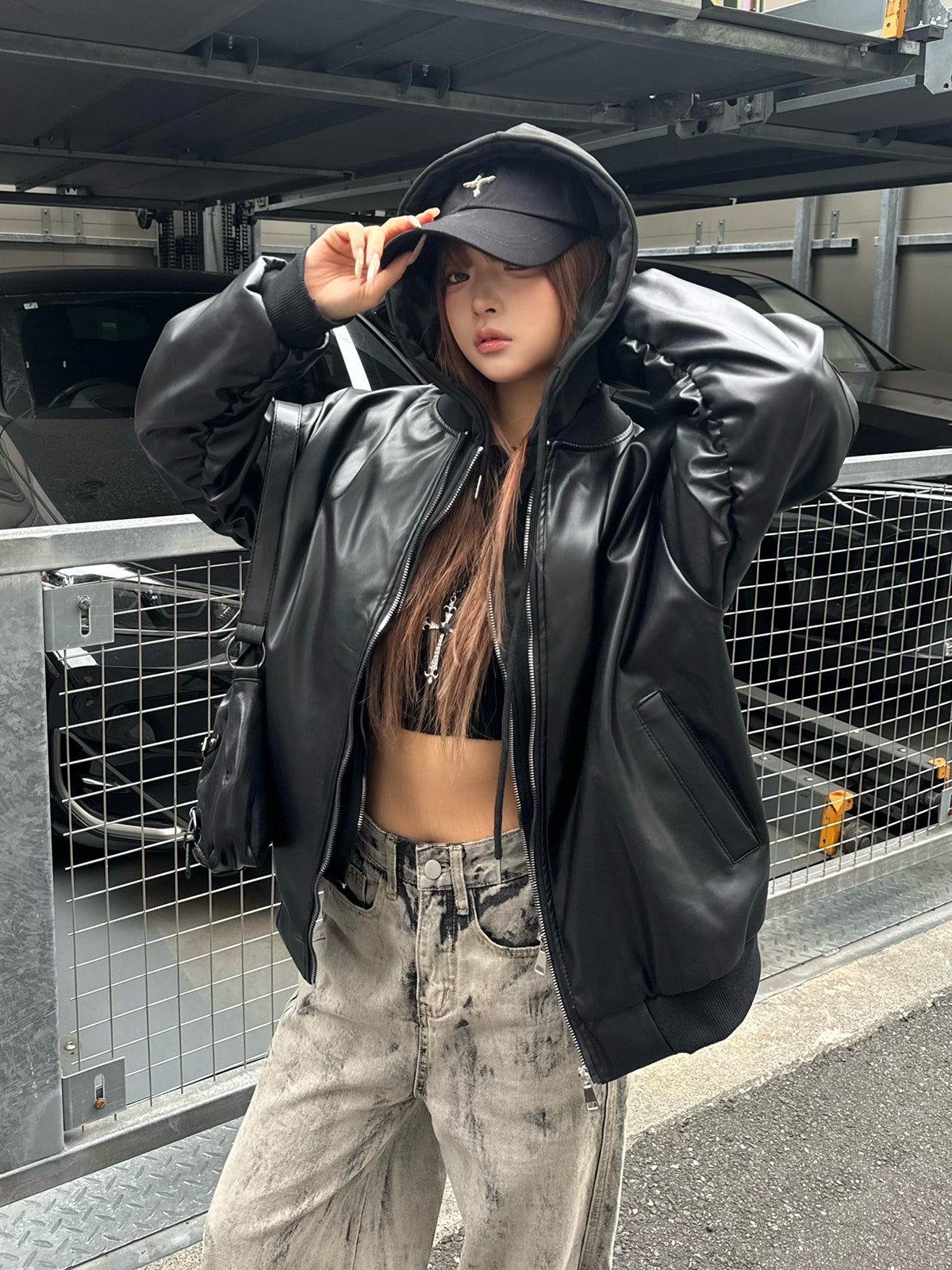 フーディージップレザータッチジャケット