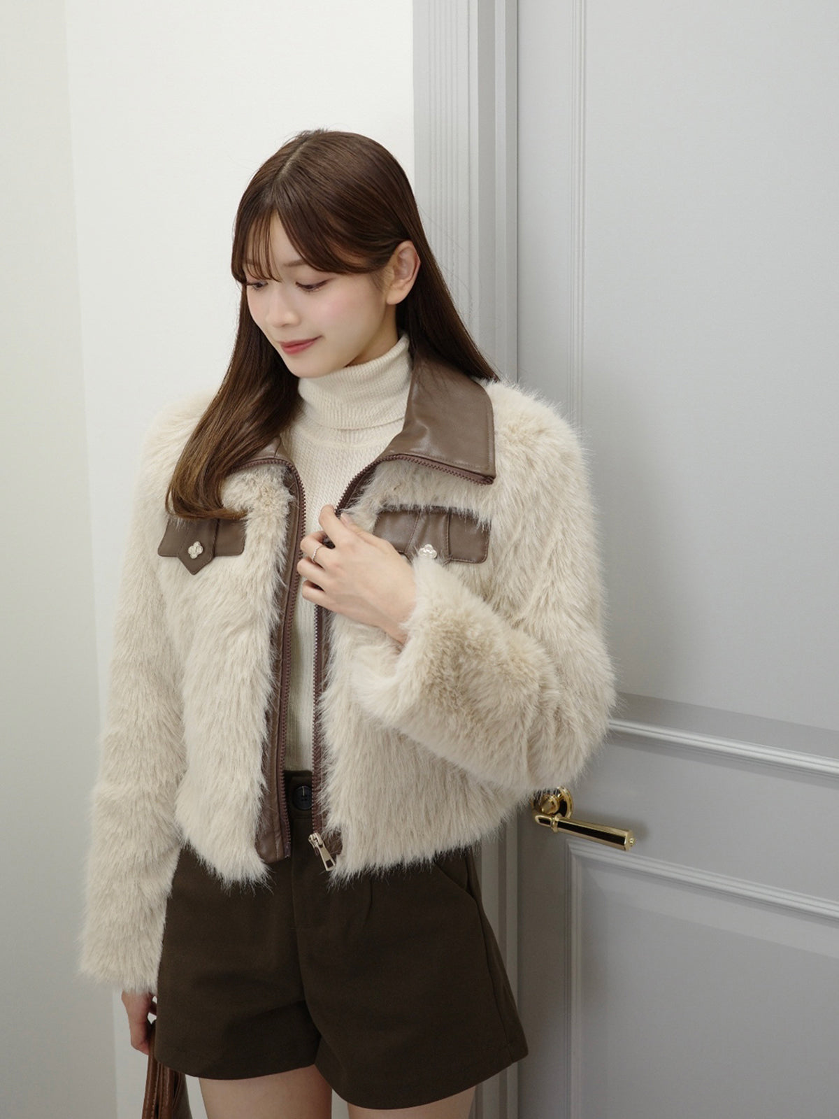 ファータッチレザーカラーコート – ANDOR ONLINE