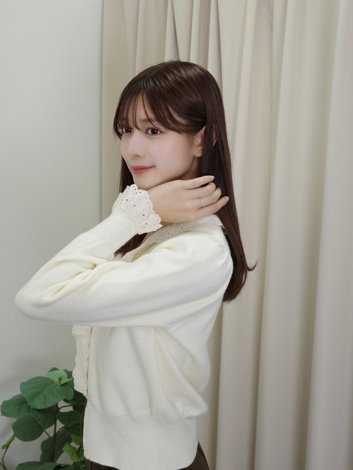 レースボウタイカーディガン 秋いちばんに取り入れたい新作【カーディガン】は？ | USAGI MAGAZINE