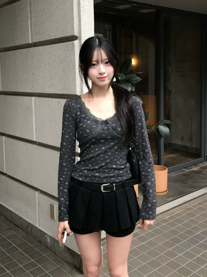 フラワーレースカットソー