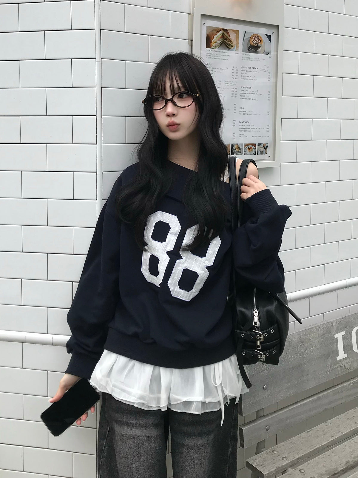 レースロゴオフショルスウェット