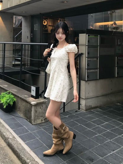 フラワーレースデザインホルターミニワンピース