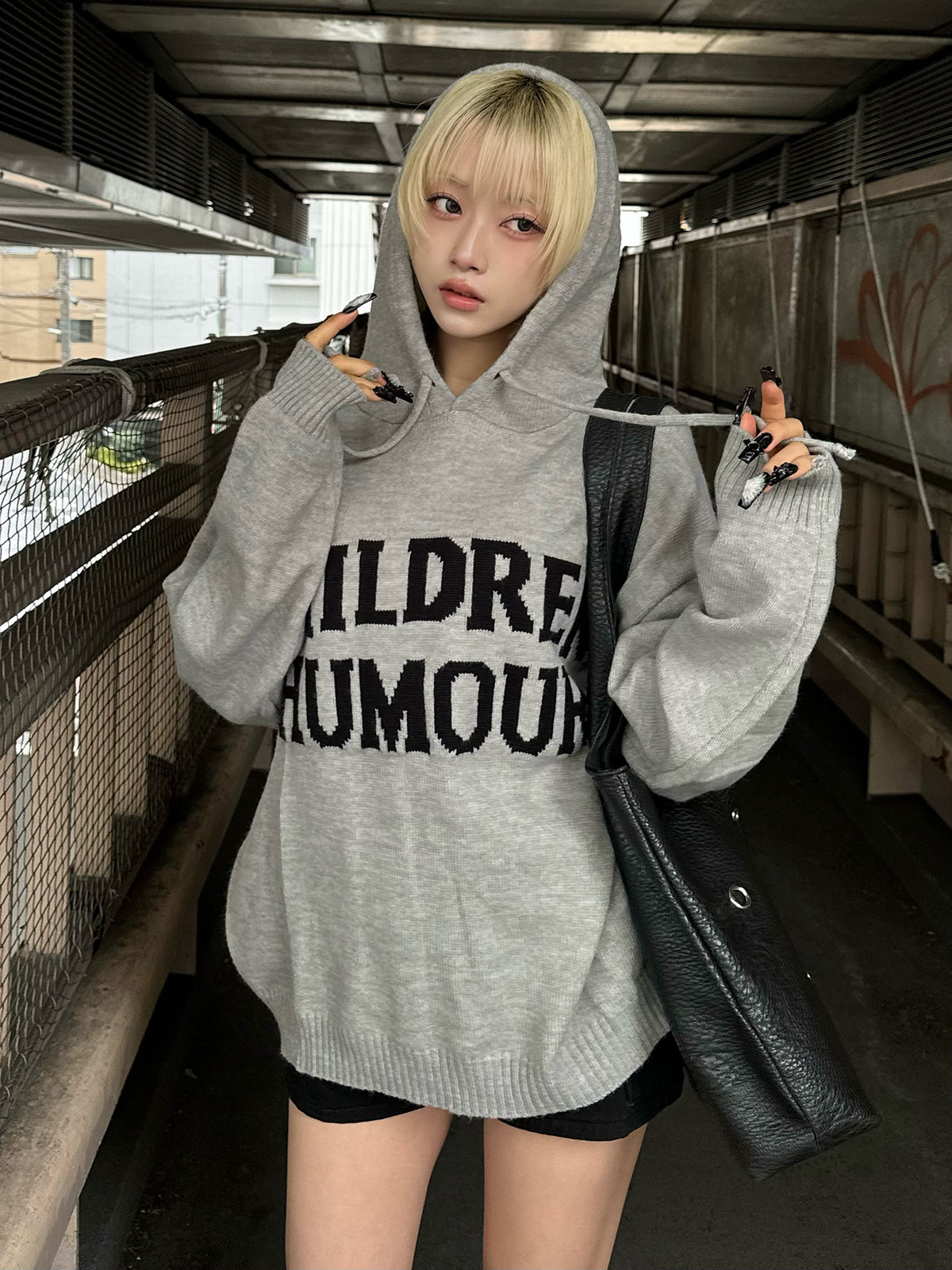 字母标志连帽针织衫