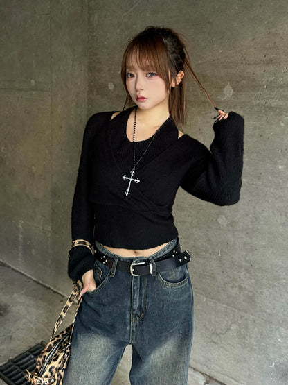 ホルターネックカシュクールニット