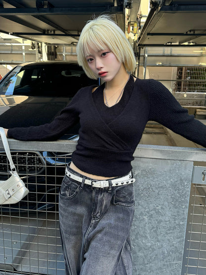 ホルターネックカシュクールニット