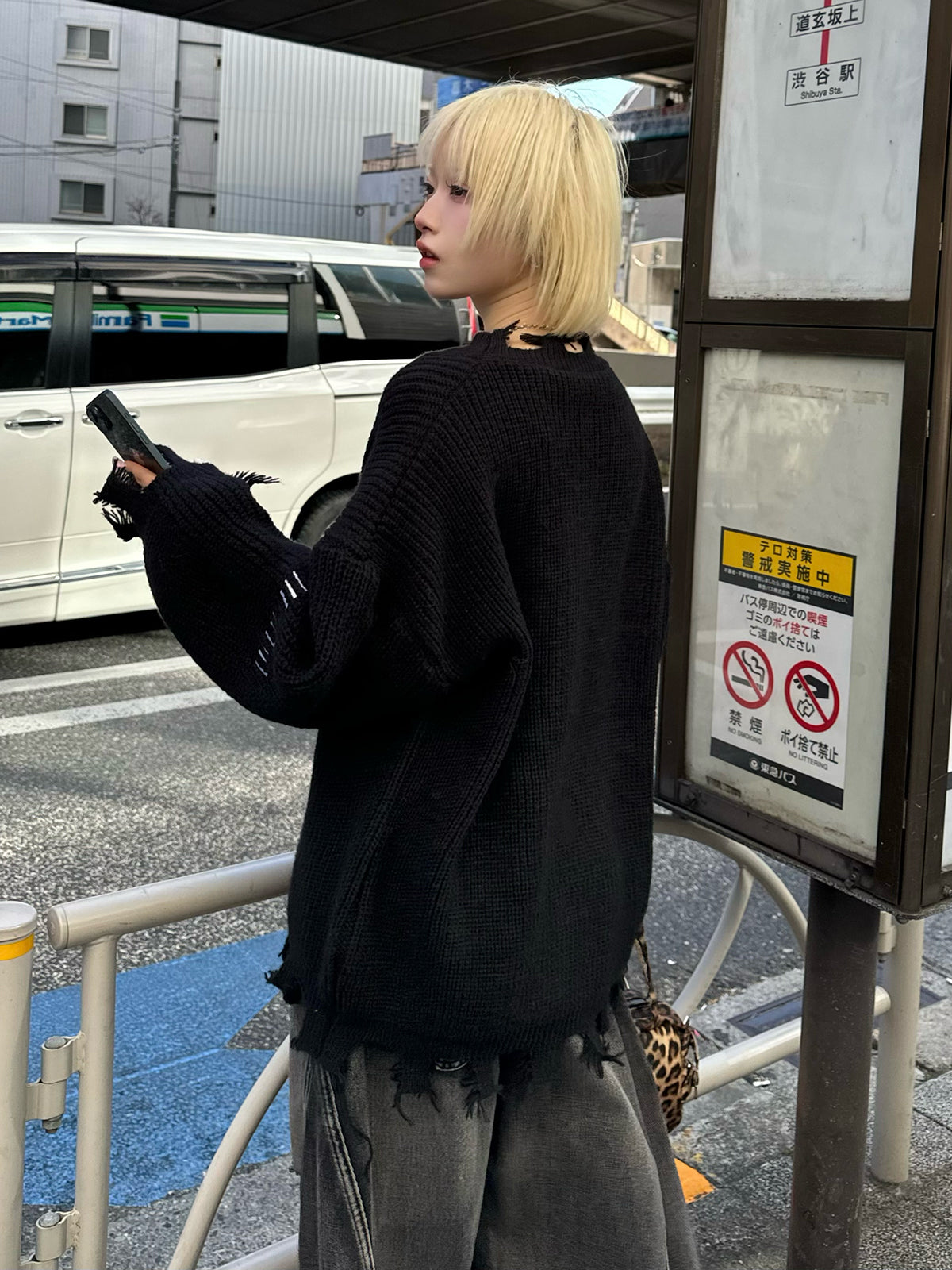 フリンジデザインオーバーニット