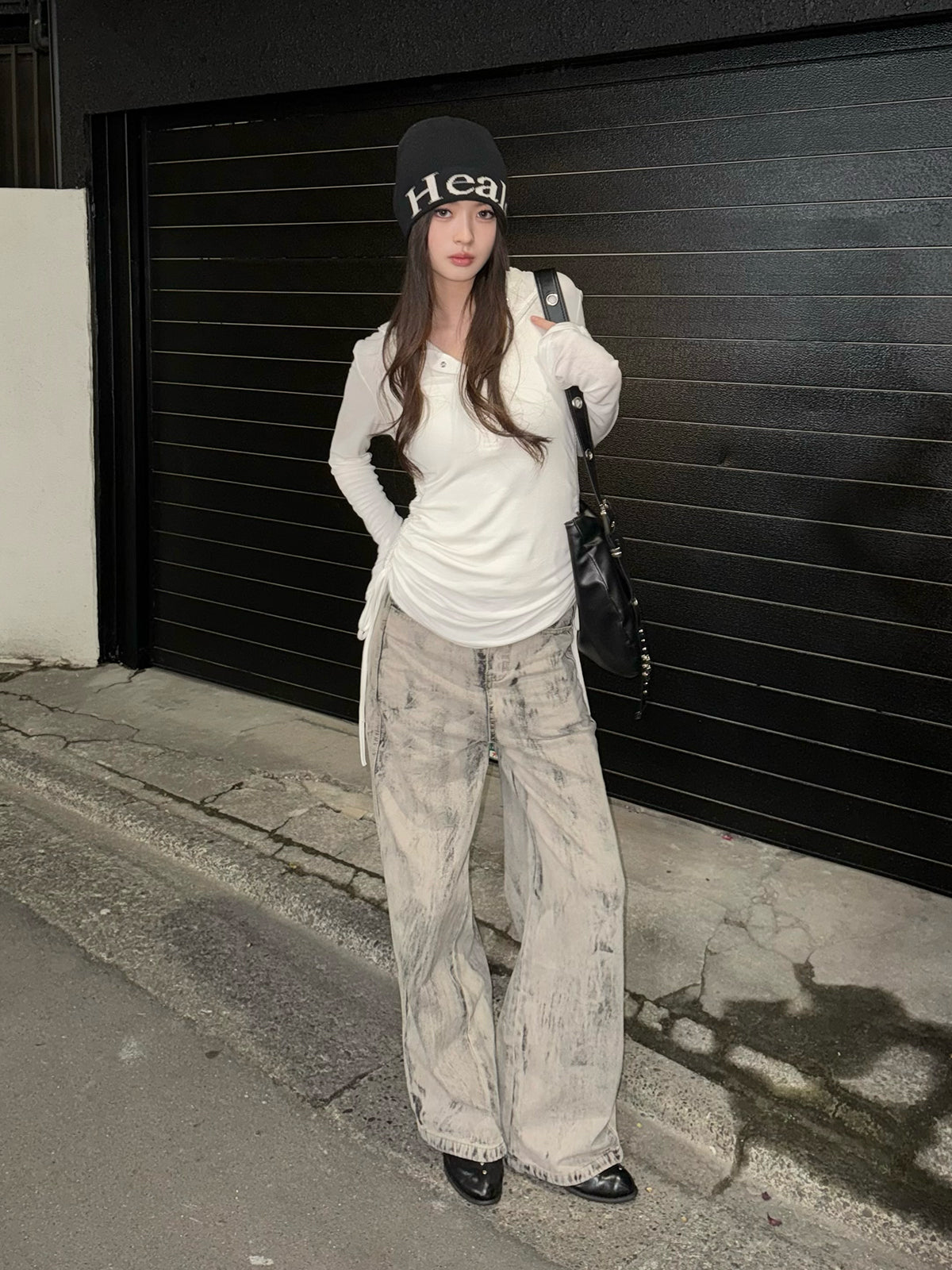 グレーウォッシュデニムパンツ