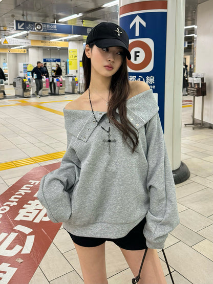 스냅 버튼 오프숄더 스웨트셔츠