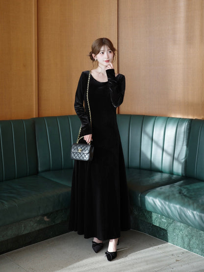 Back-open velour dress
