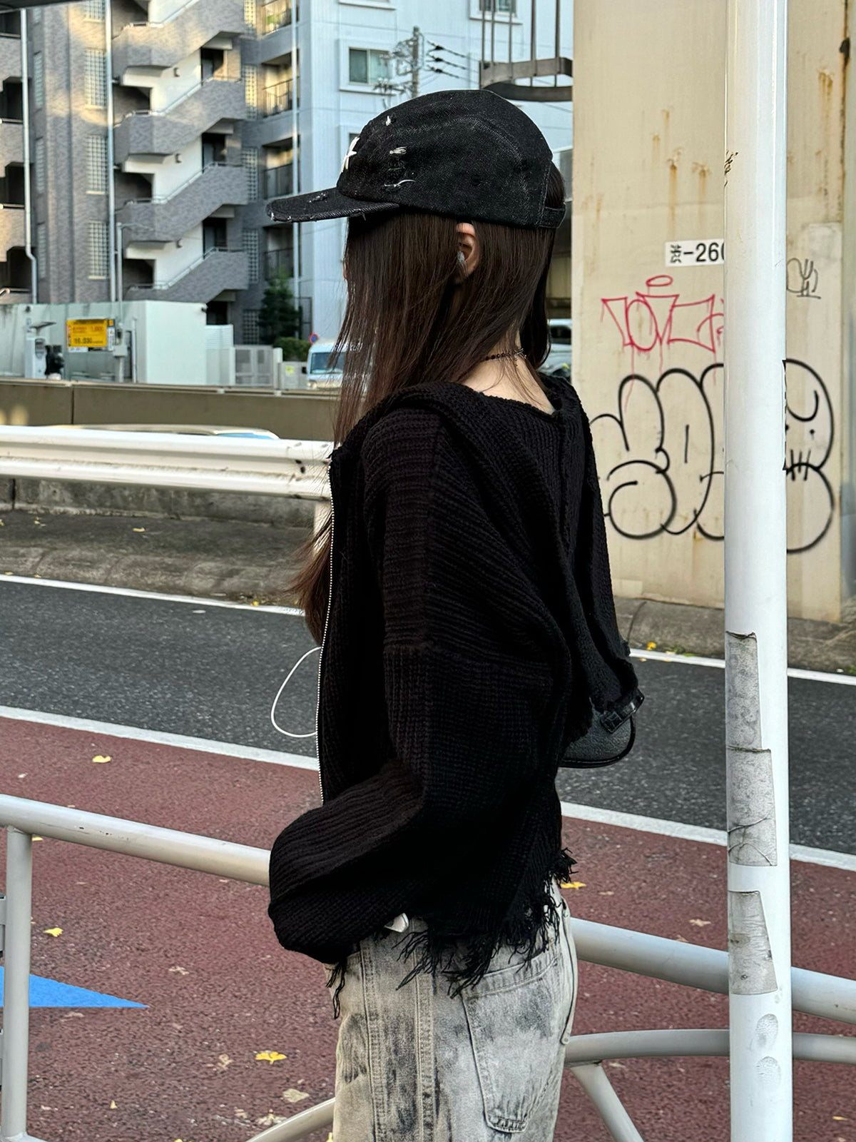 ダメージフリンジニットパーカー – ANDOR ONLINE
