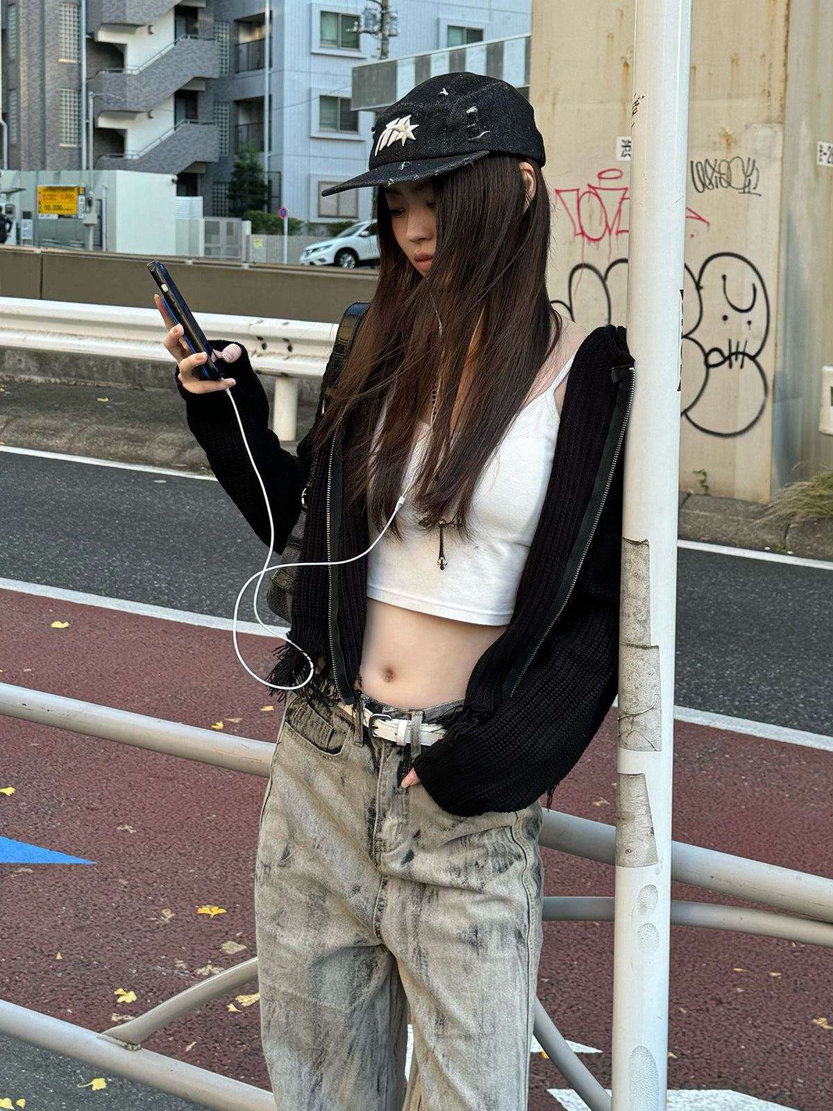 ダメージフリンジニットパーカー