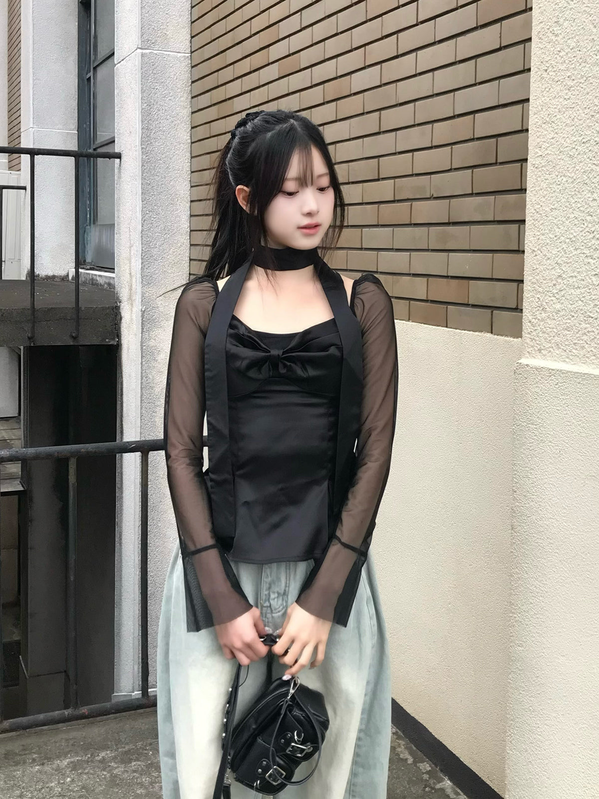 シアースリーブサテンリボンブラウス