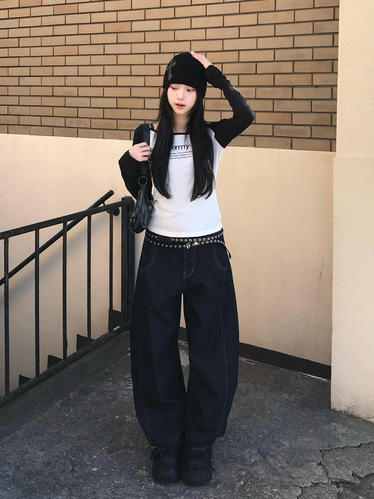 カーブバルーンワイドデニムパンツ