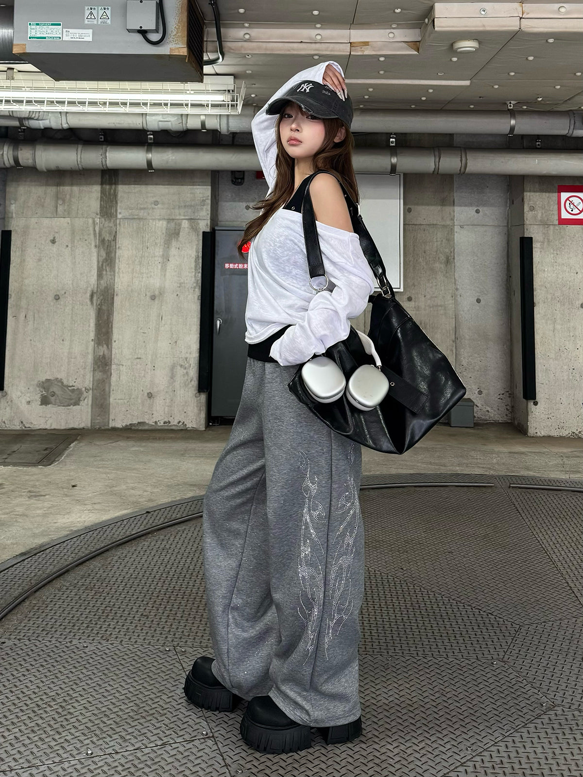 グリッターワイドスウェットパンツ