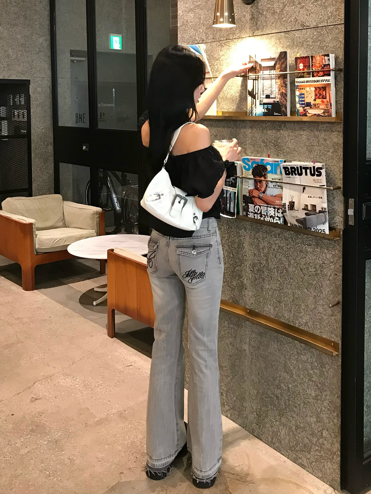 ローライズエンブロイダリーデニムパンツ – ANDOR ONLINE