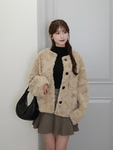 ソフトファータッチボタンコート - ホワイト