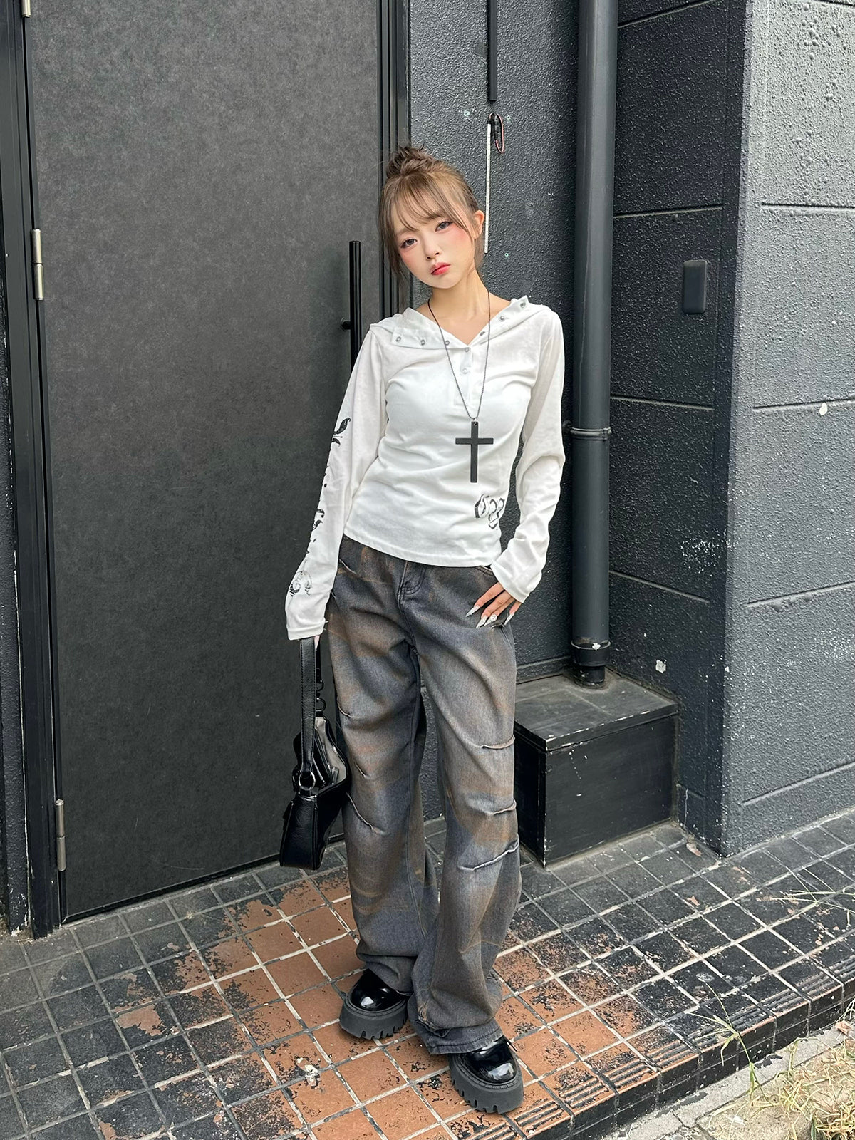 ダーティーウォッシュタックデニムパンツ