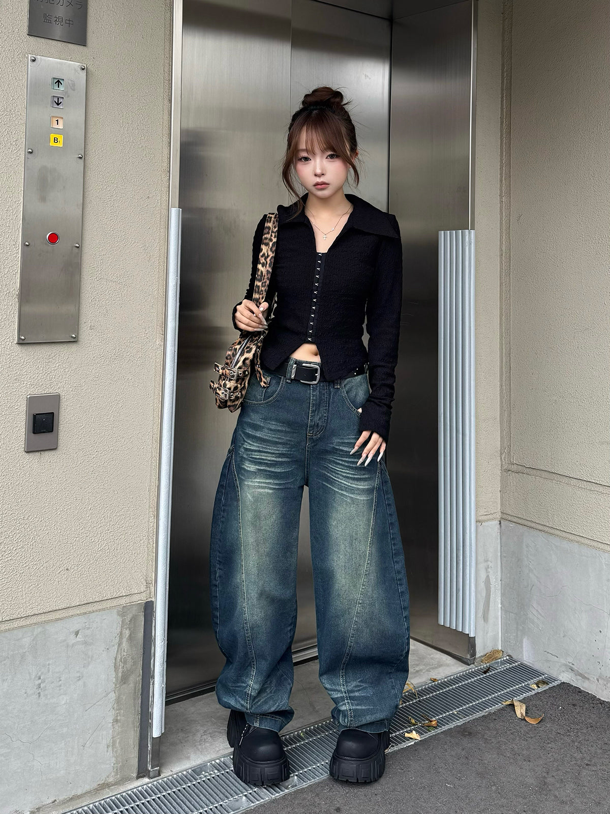 バルーンシルエットウォッシュデニムパンツ