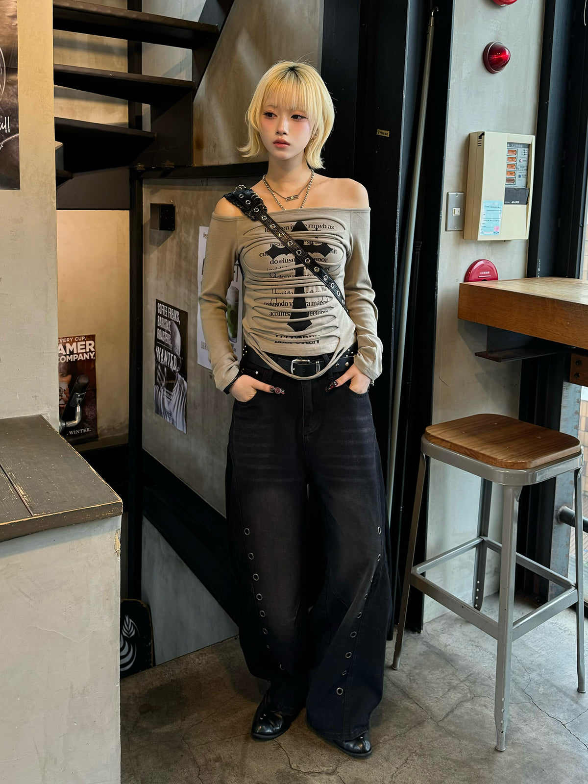 アイレットワイドカーブデニムパンツ