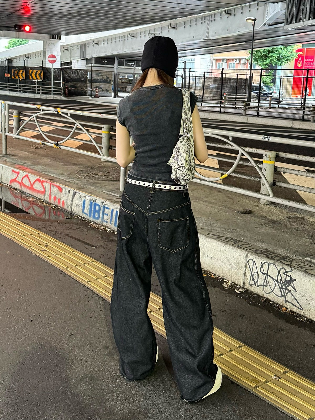 ファイヤーマンフックワイドデニムパンツ – ANDOR ONLINE