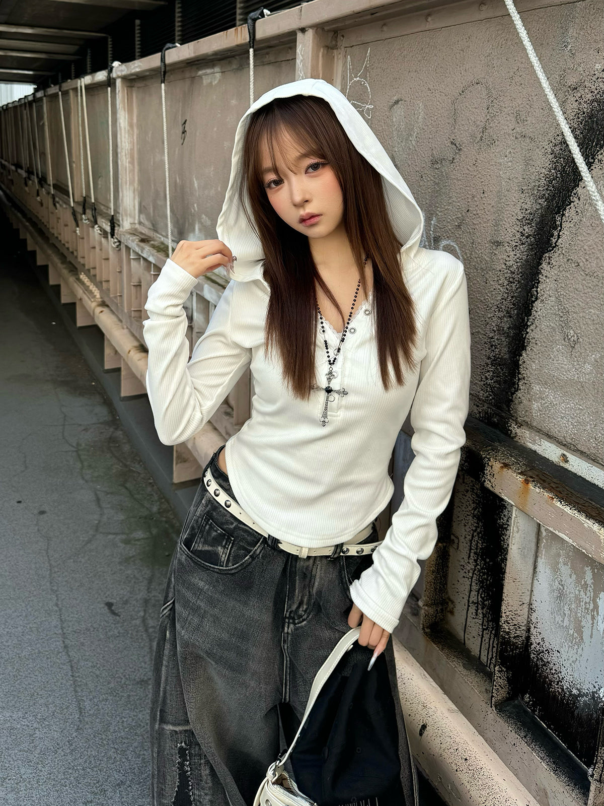 DOLCE&GABBANA レースの縁取りロマンティックとろみカットソー DOLCE&GABBANA レースの縁取りロマンティックとろみカットソー Fine