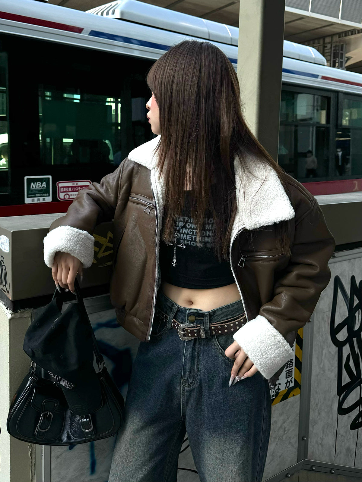 レザータッチボアジャケット – ANDOR ONLINE