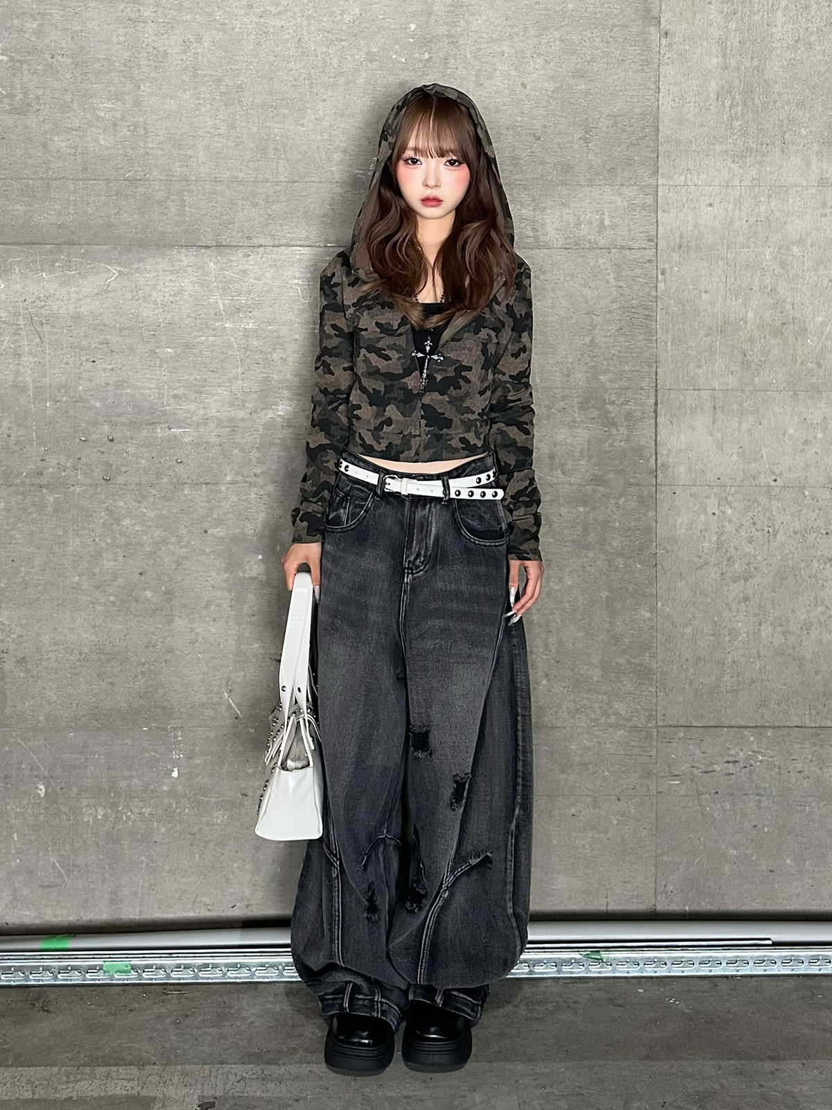 ダメージバレルレッグデニムパンツ