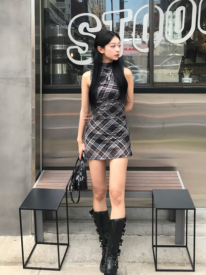 Sleeveless check tight mini dress