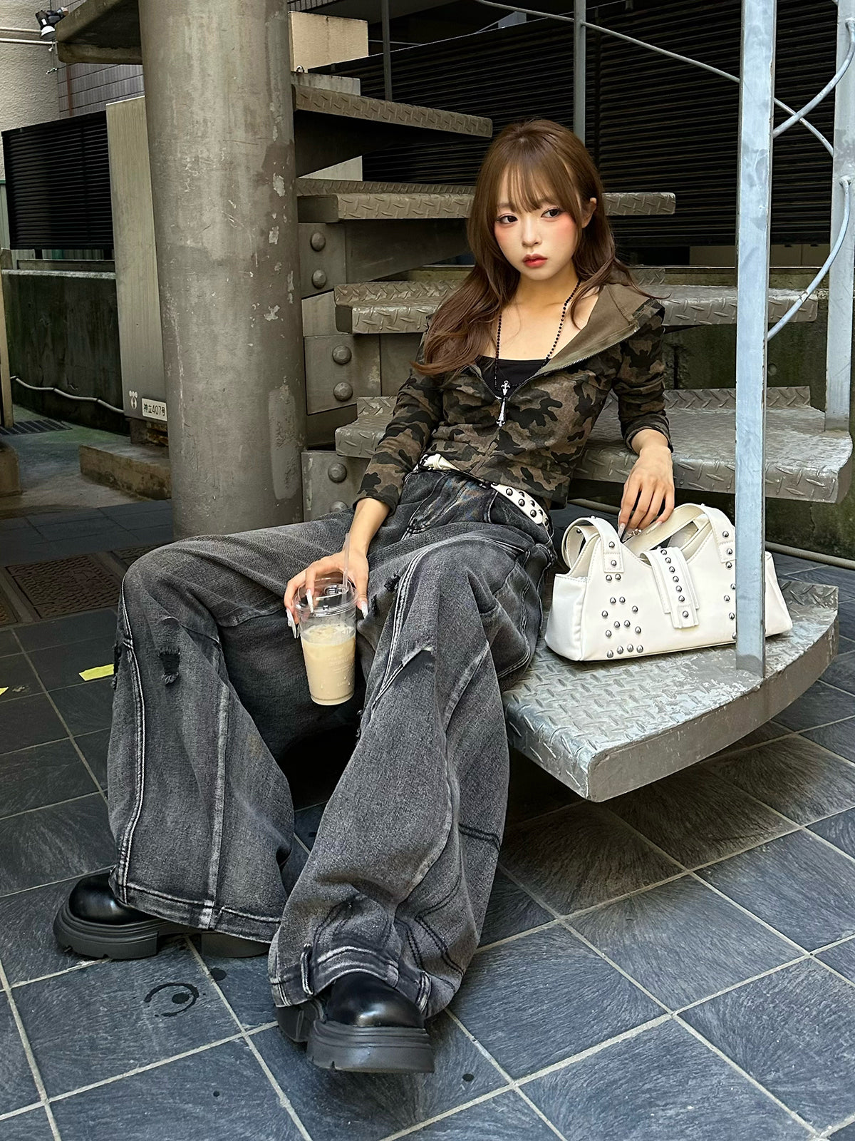 ダメージバレルレッグデニムパンツ