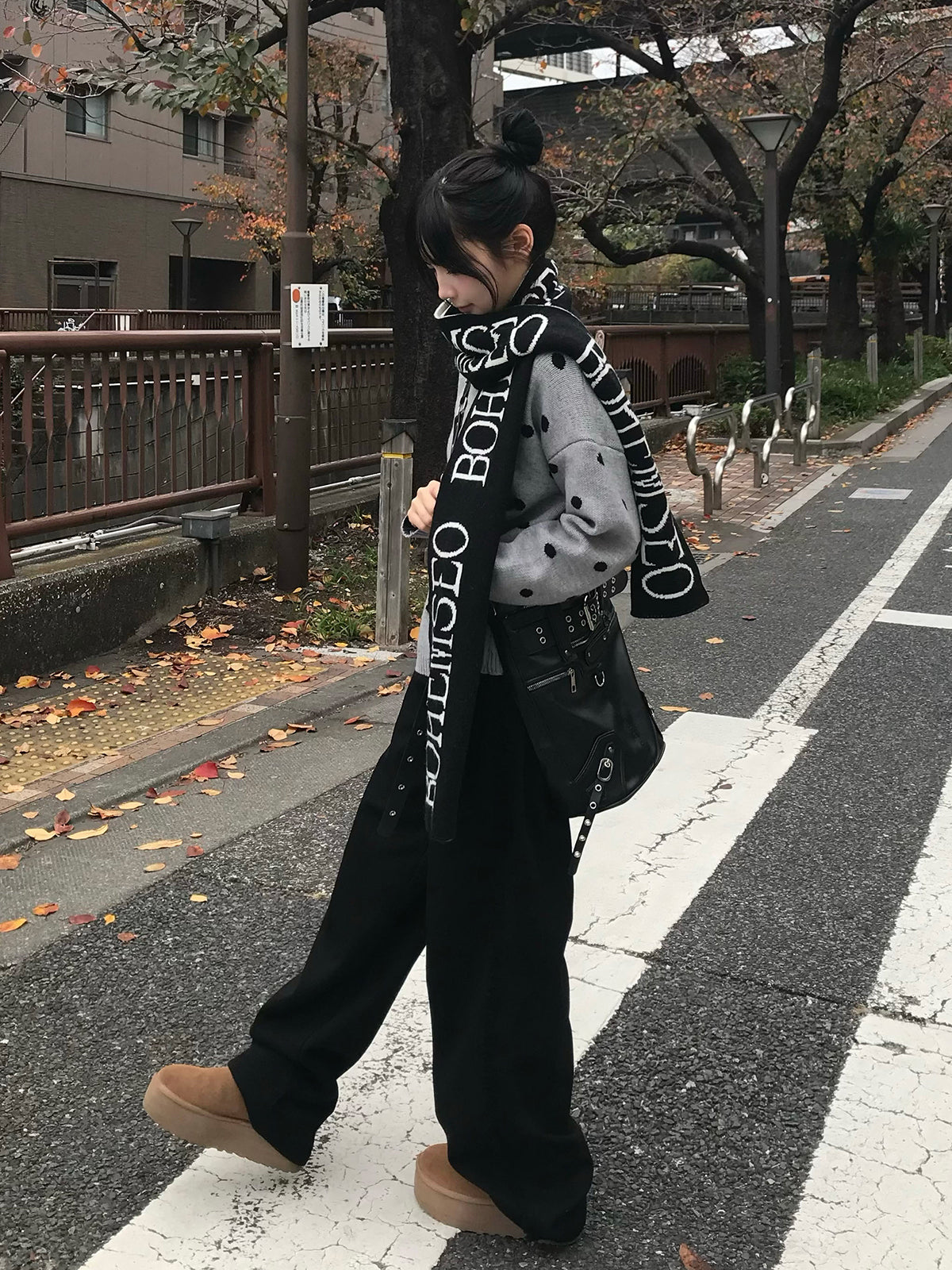 フリンジワイドブラックデニムパンツ – ANDOR ONLINE