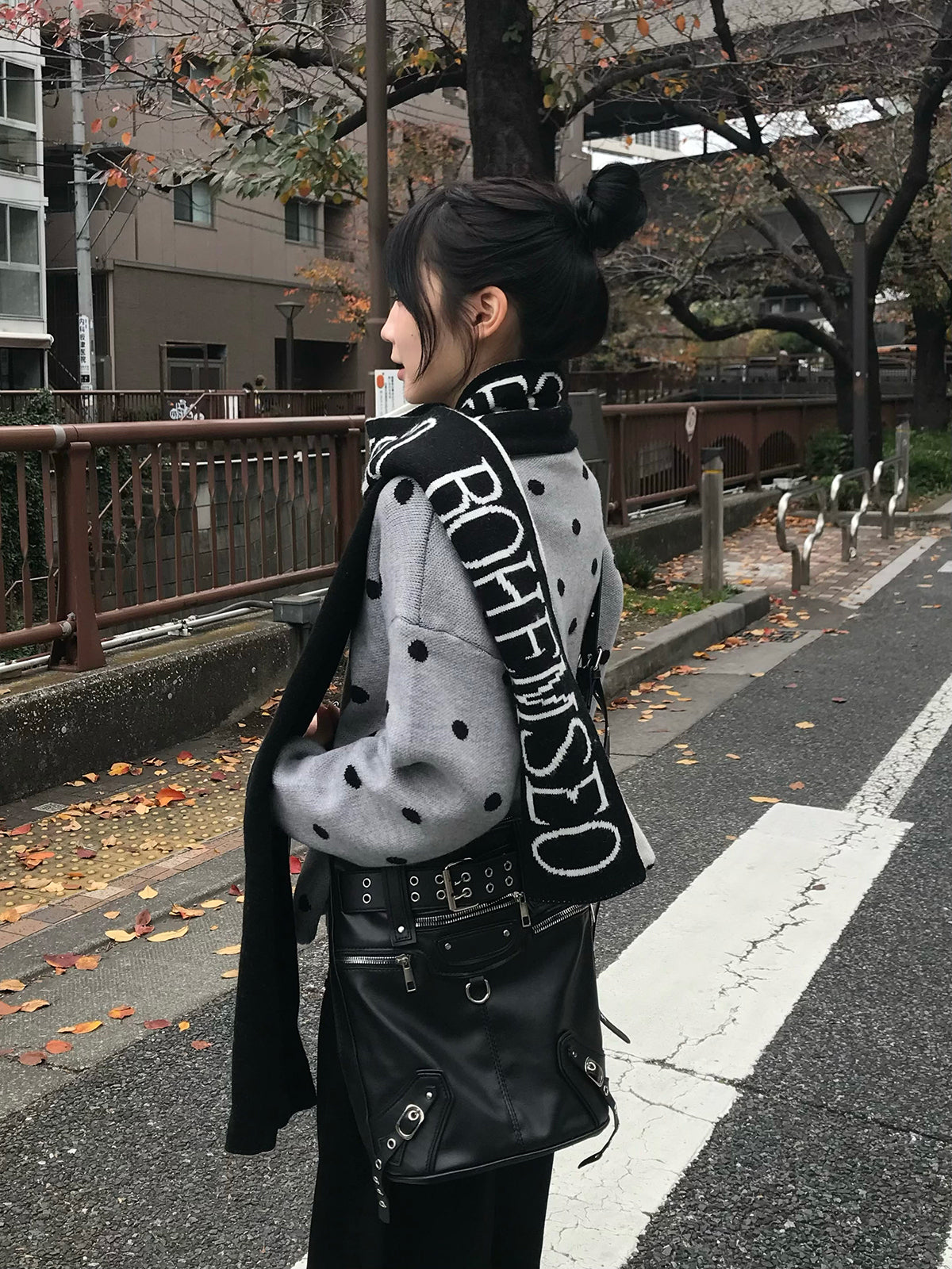 ドットルーズニット